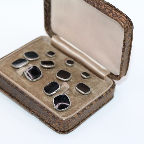 Larter 14k Rolled Gold Pearl Tuxedo Stud Set with Cuff links - Picture 2 of 4